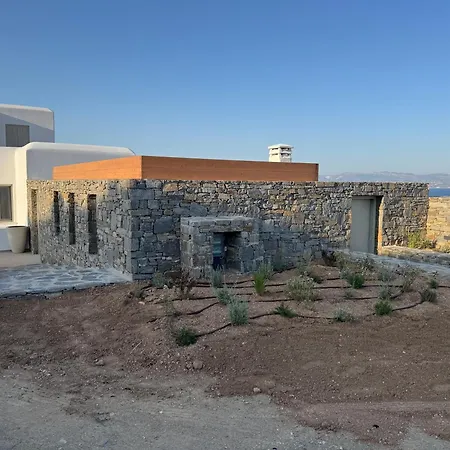 Villa Asana By Raise Márpissa